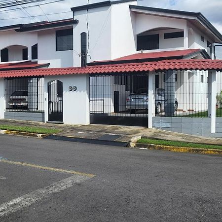 Don Carlos Place Upper Unit Alajuela Luaran gambar