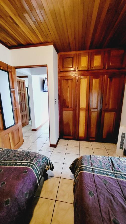 Don Carlos Place Upper Unit Alajuela Luaran gambar