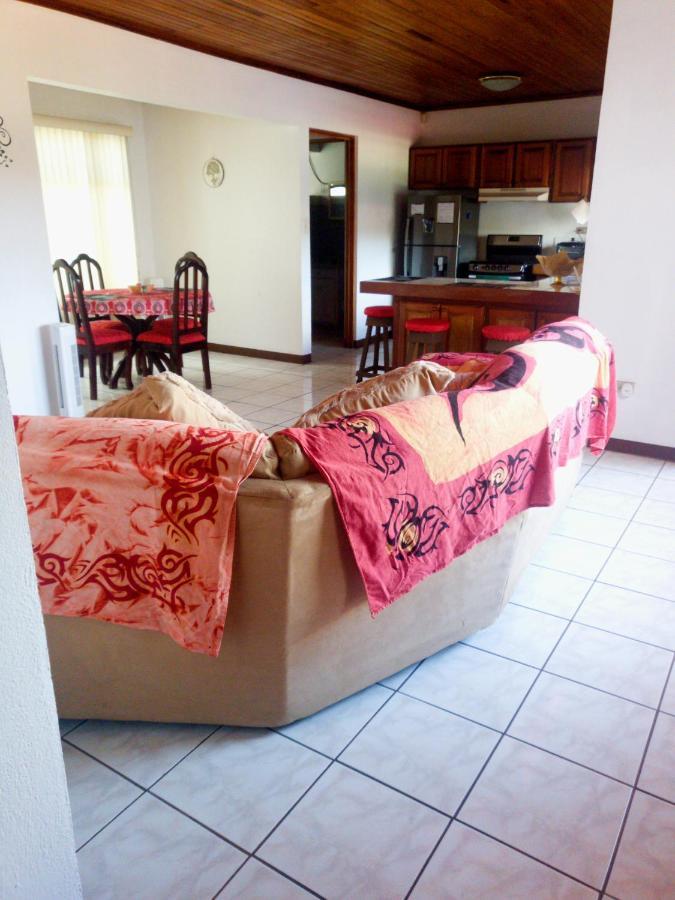 Don Carlos Place Upper Unit Alajuela Luaran gambar